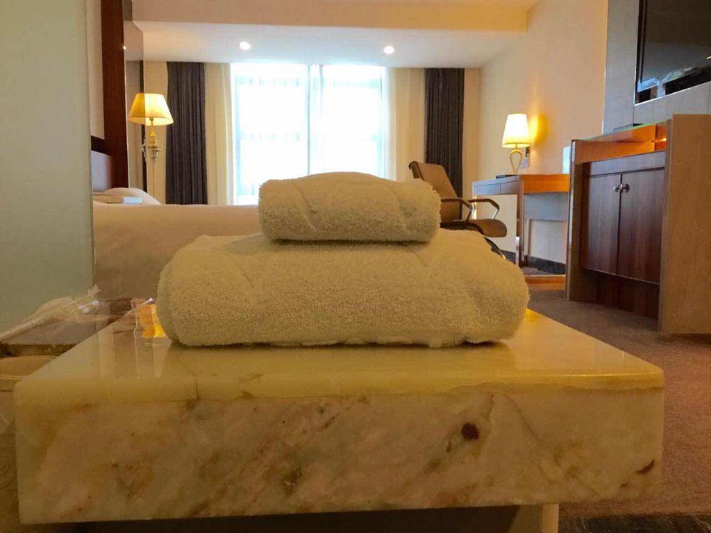 Asian Star Hotel Zhuhai Eksteriør billede