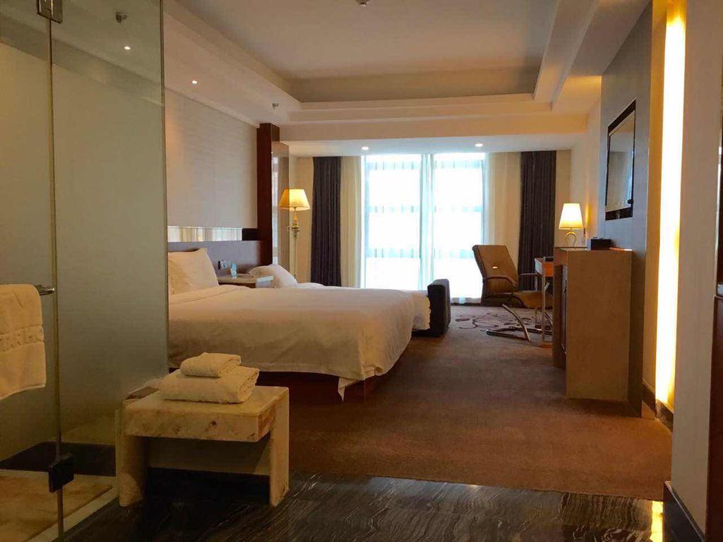 Asian Star Hotel Zhuhai Eksteriør billede